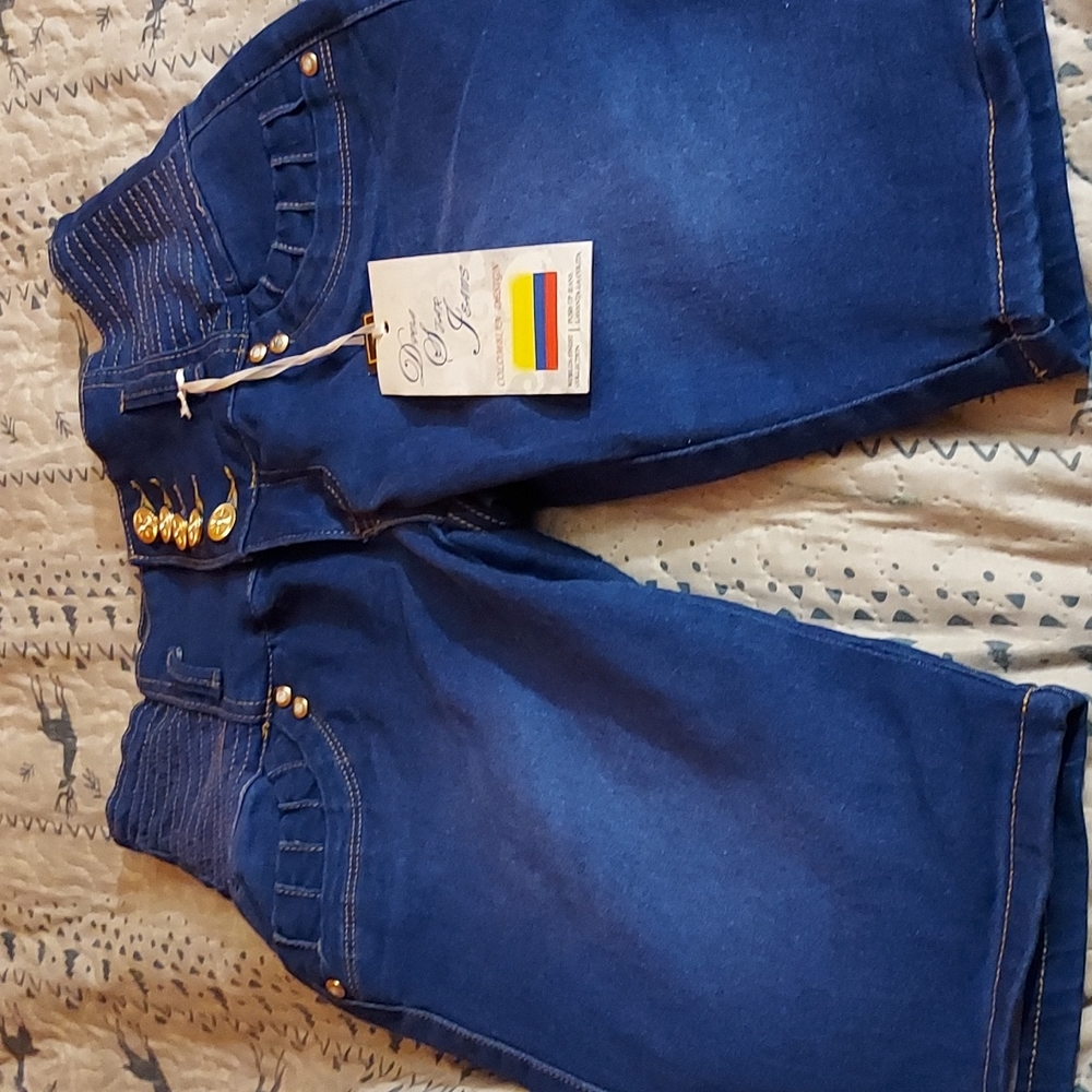 💜2/$15 or 4/$25 Diva Star Jeans size 5 NWT
